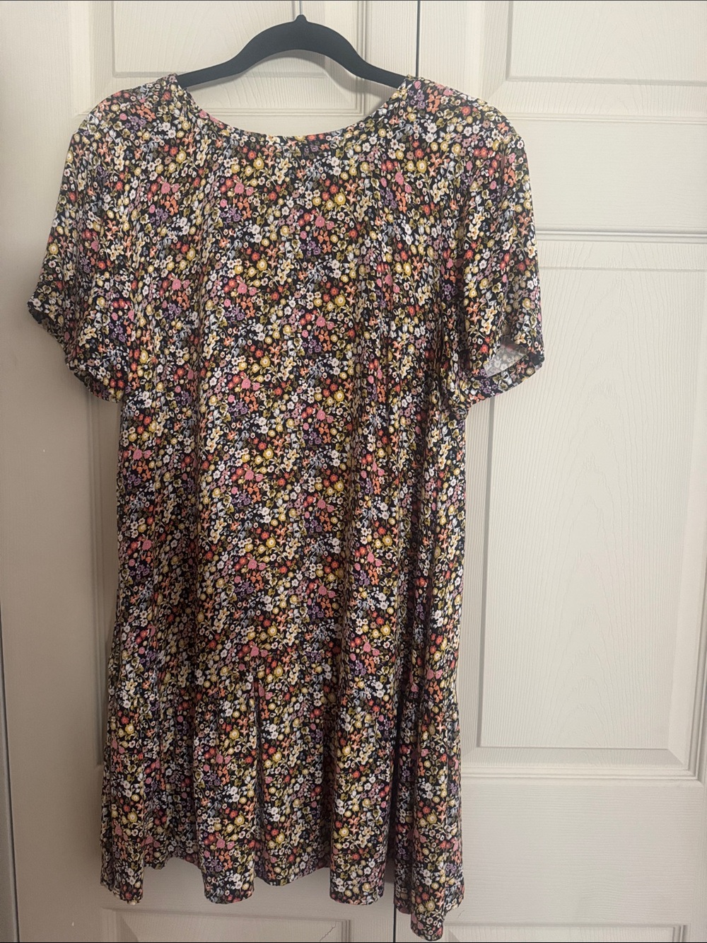 LOFT Black Short-Sleeve Floral Swing Dress with Pink & Yellow Blossoms